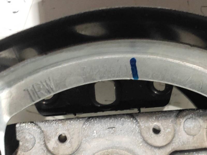 Recambio de volante para nissan juke (f15) 1.5 turbodiesel cat referencia OEM IAM 484301KB1A 143001260 S4127617B 34126715A