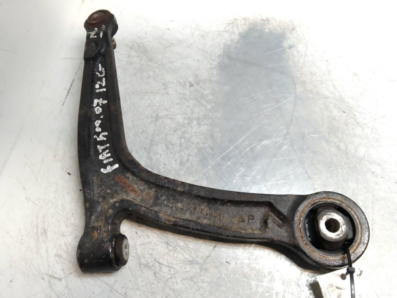 Recambio de brazo suspension inferior delantero izquierdo para fiat nuova 500 (150) lounge referencia OEM IAM 50710291  