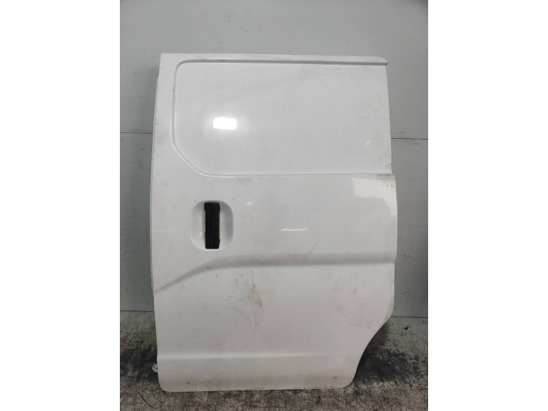 Recambio de puerta lateral corredera izquierda para nissan nv 200 (m20) kasten premium referencia OEM IAM   6P CIEGA