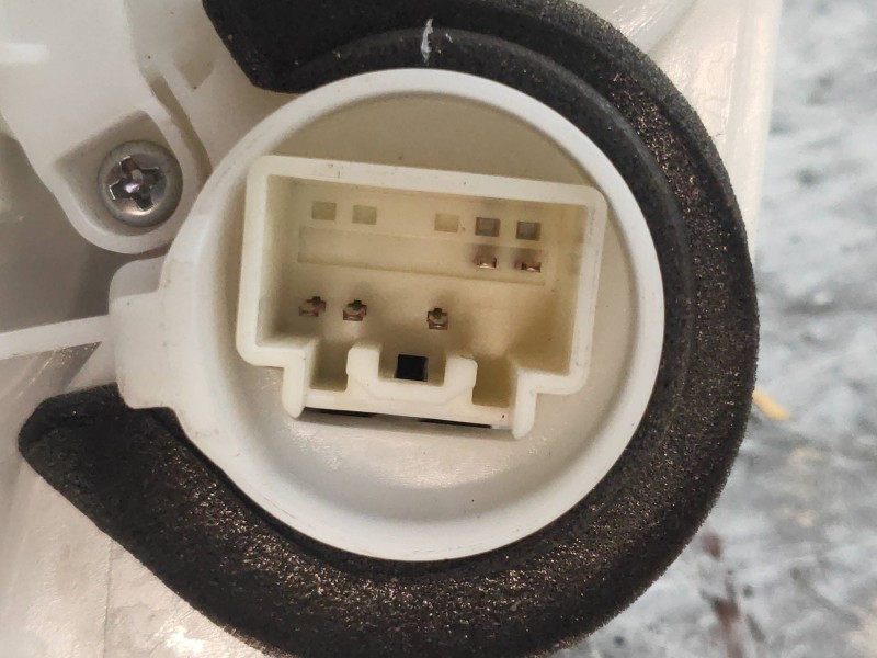 Recambio de motor cierre centralizado trasero izquierdo para mazda 6 kombi ()(.2012) 2.2 turbodiesel cat referencia OEM IAM   