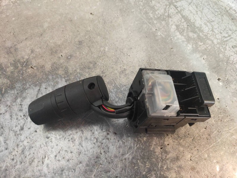 Recambio de mando limpia para mazda 6 kombi ()(.2012) 2.2 turbodiesel cat referencia OEM IAM 17F899  