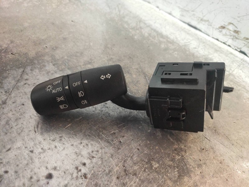 Recambio de mando luces para mazda 6 kombi ()(.2012) 2.2 turbodiesel cat referencia OEM IAM 17F887  