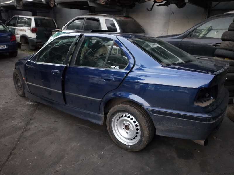 bmw serie 3 berlina (e36) del año 2003