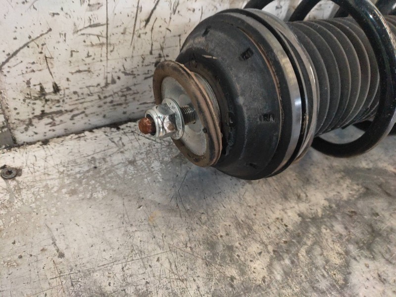 Recambio de amortiguador delantero izquierdo para opel corsa e color edition referencia OEM IAM 13434139 22283524 