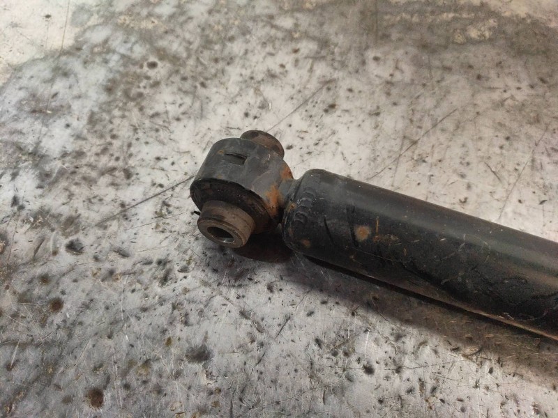 Recambio de amortiguador trasero derecho para opel corsa e color edition referencia OEM IAM 13432672 22286399 