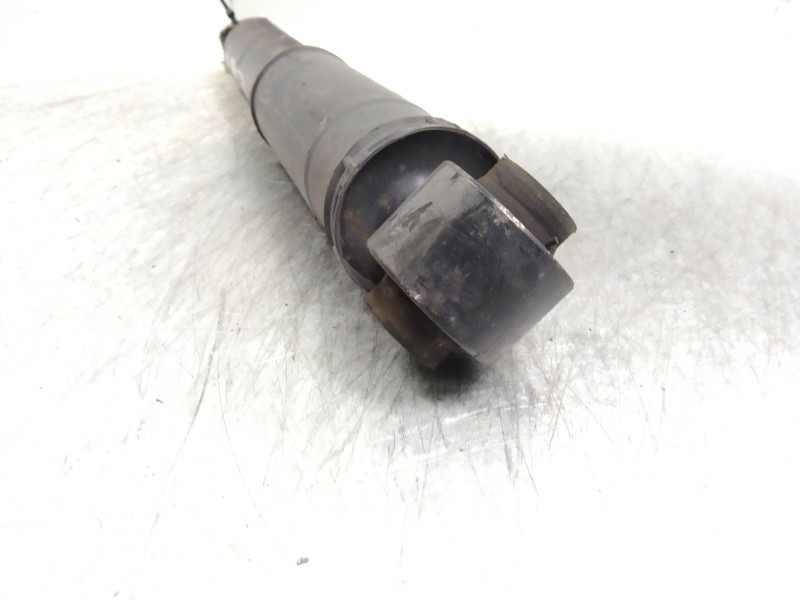 Recambio de amortiguador trasero para renault master kasten l2h2 hka 3,3t referencia OEM IAM   