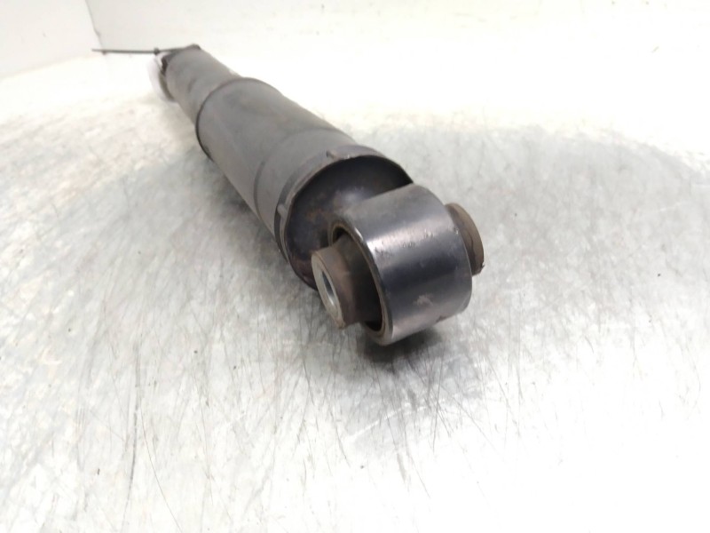 Recambio de amortiguador trasero para renault master kasten l2h2 hka 3,3t referencia OEM IAM   