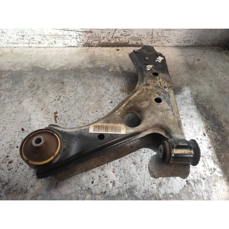 Recambio de brazo suspension inferior delantero derecho para opel corsa e color edition referencia OEM IAM   