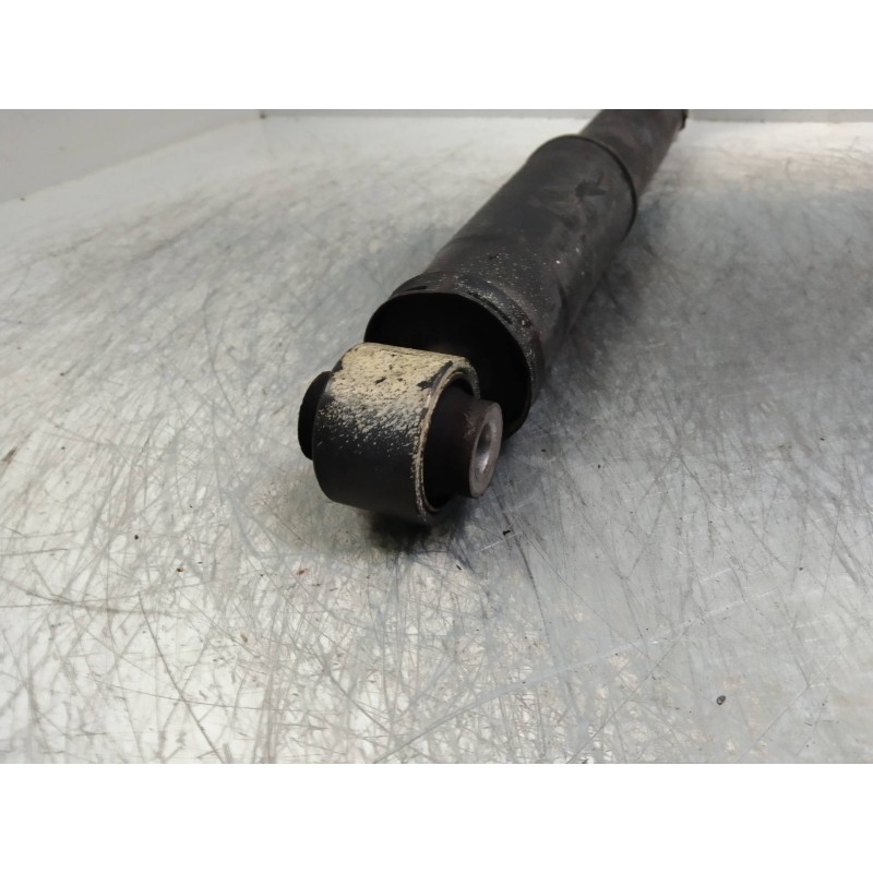 Recambio de amortiguador trasero para renault master pritsche/fgst 2.3 dci diesel cat referencia OEM IAM   