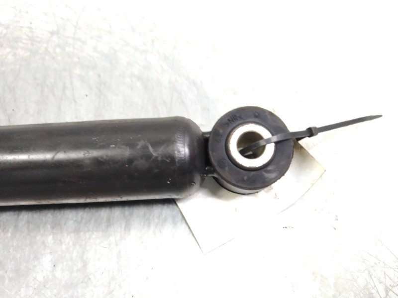 Recambio de amortiguador trasero para renault modus pack authentique referencia OEM IAM   