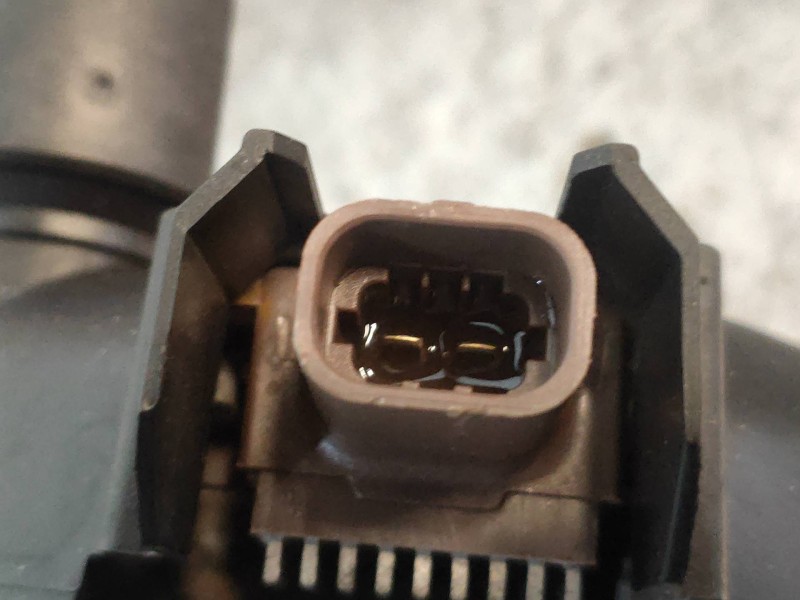 Recambio de alternador para opel corsa e color edition referencia OEM IAM MS1042113590 13585664 