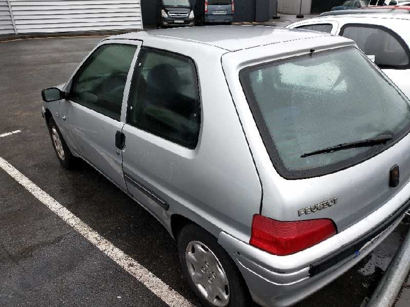 peugeot 106 (s2) del año 2002