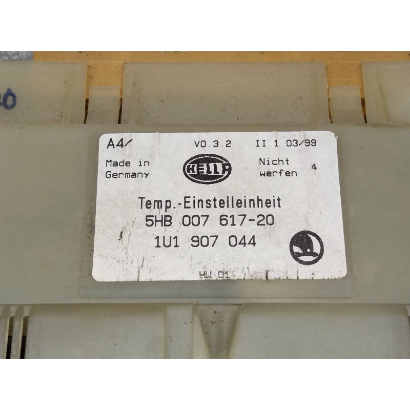 Recambio de mando calefaccion / aire acondicionado para skoda octavia berlina (1u2) 1.8 20v slx referencia OEM IAM 1U1907044 5HB