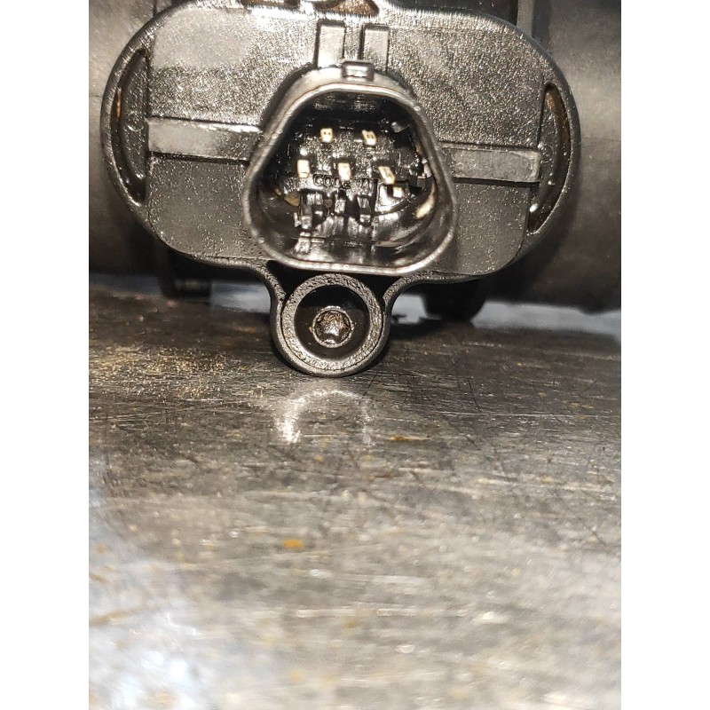 Recambio de caudalimetro para opel corsa e color edition referencia OEM IAM 13452145  