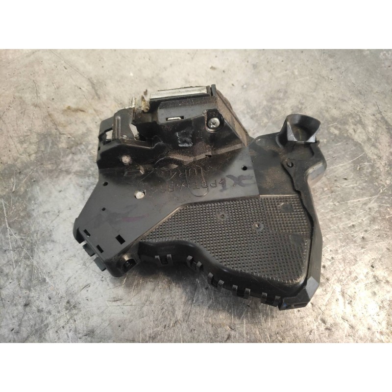 Recambio de motor cierre centralizado delantero derecho para toyota corolla verso (r1) 2.2 d-4d luna referencia OEM IAM   