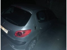 peugeot 206 berlina del año 2004 2