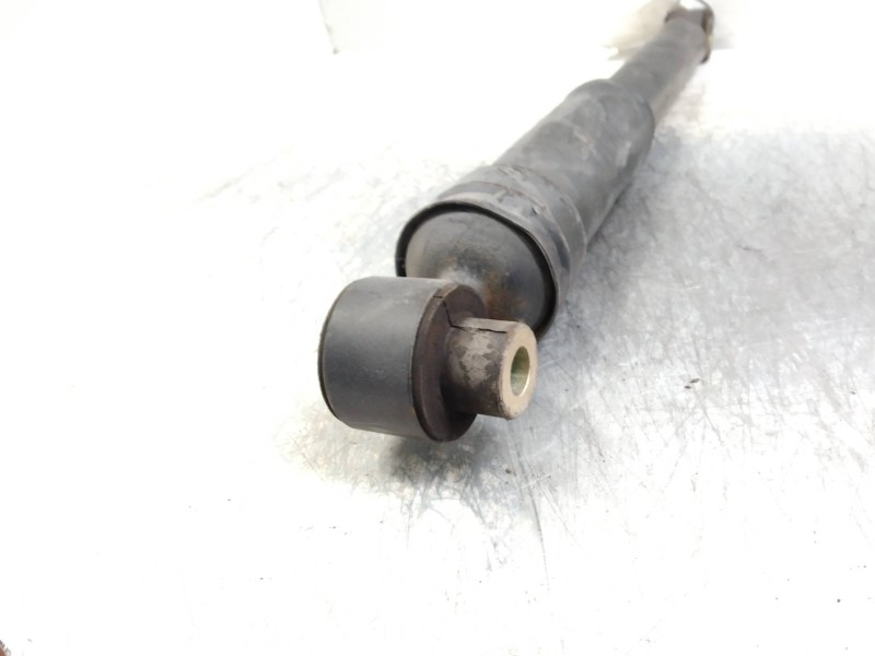 Recambio de amortiguador trasero para renault megane i fase 2 classic (la..) 1.4 16v referencia OEM IAM   