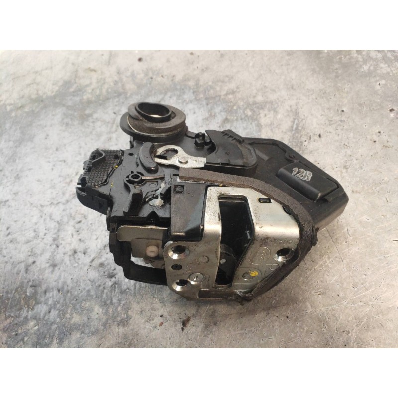 Recambio de motor cierre centralizado trasero derecho para toyota corolla verso (r1) 2.2 d-4d luna referencia OEM IAM   