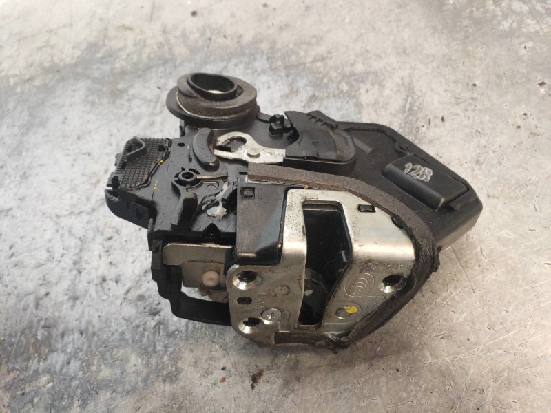 Recambio de motor cierre centralizado trasero derecho para toyota corolla verso (r1) 2.2 d-4d luna referencia OEM IAM   