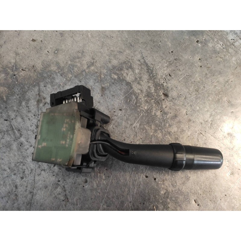 Recambio de mando limpia para toyota corolla verso (r1) 2.2 d-4d luna referencia OEM IAM 173654  