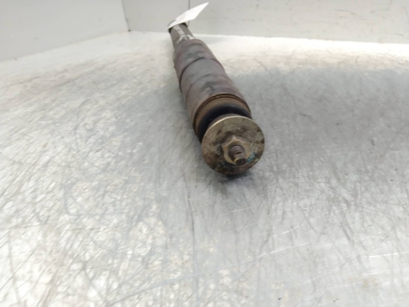 Recambio de amortiguador trasero para renault megane ii coupe/cabrio confort dynamique referencia OEM IAM   