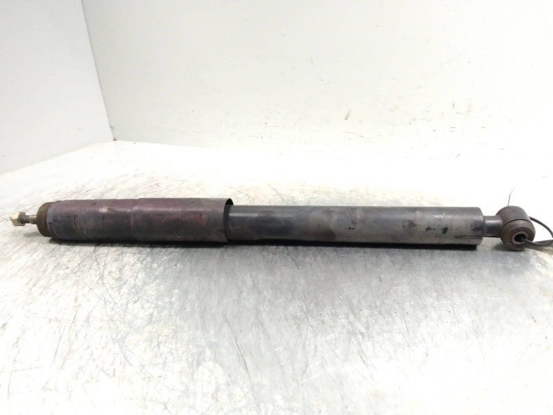 Recambio de amortiguador trasero para renault megane ii coupe/cabrio confort dynamique referencia OEM IAM   