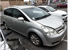 toyota corolla verso (r1) del año 2004