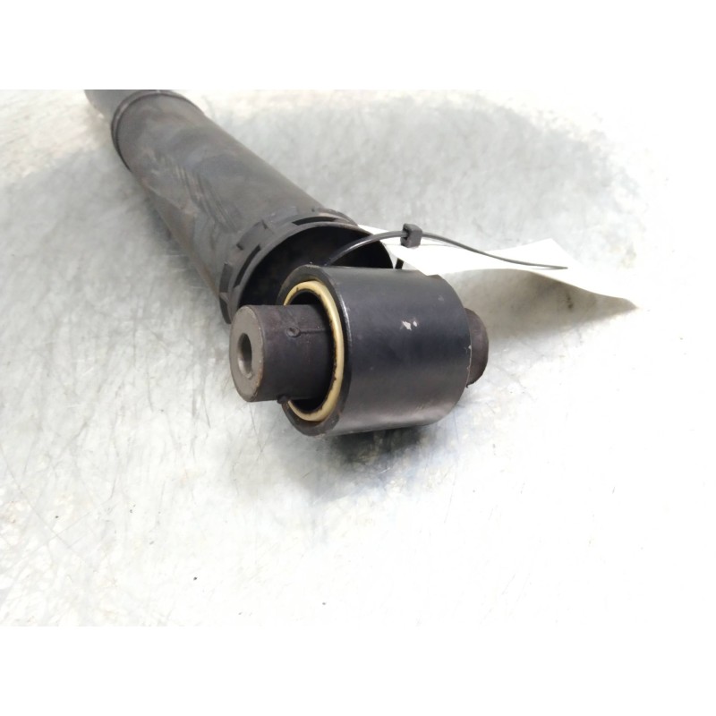 Recambio de amortiguador trasero para renault megane iii berlina 5 p 1.6 dci diesel fap referencia OEM IAM   