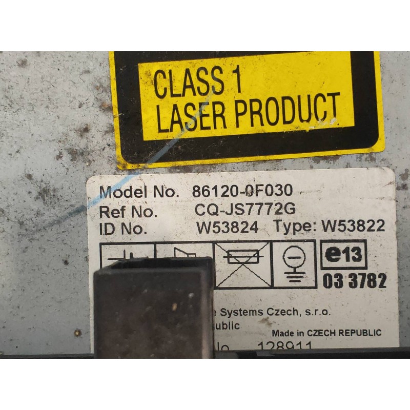 Recambio de sistema audio / radio cd para toyota corolla verso (r1) 2.2 d-4d luna referencia OEM IAM 861200F030 CQJS7772G 