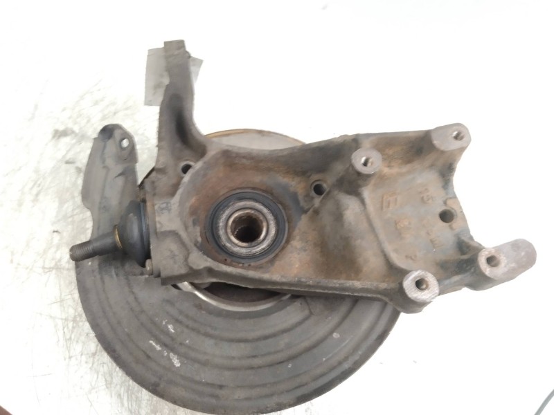 Recambio de mangueta delantera izquierda para renault trafic (desde 5.89) referencia OEM IAM   