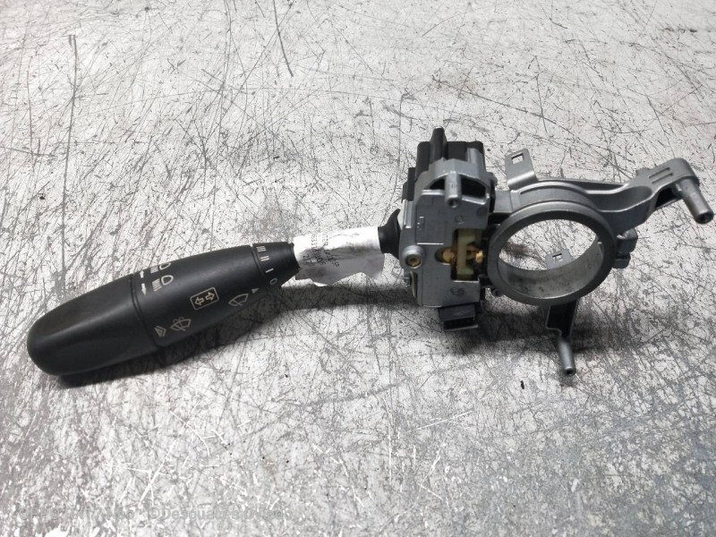 Recambio de mando luces para mercedes sprinterii caja cerrada (desde 01.06) 310/313/316 cdi (906.631/633/635/637) referencia OEM