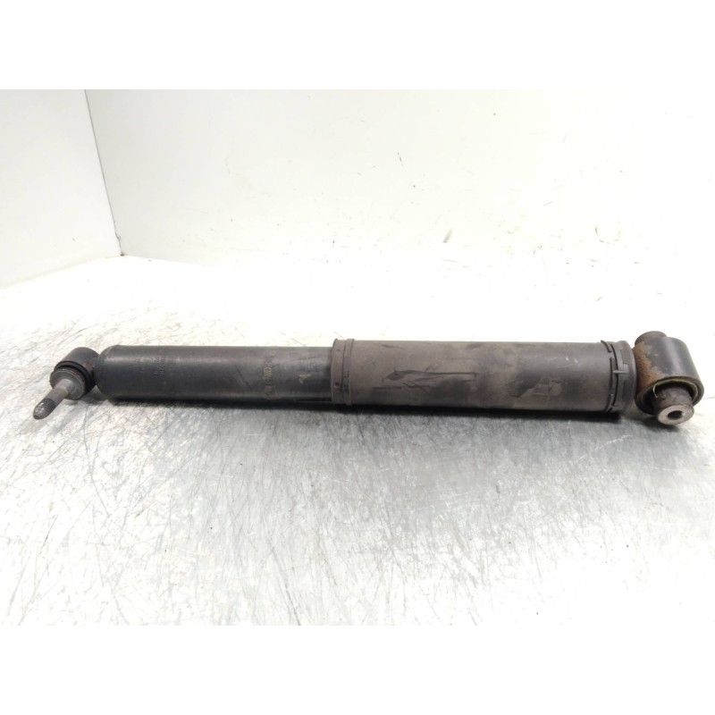 Recambio de amortiguador trasero para renault megane iii berlina 5 p 1.6 dci diesel fap referencia OEM IAM   
