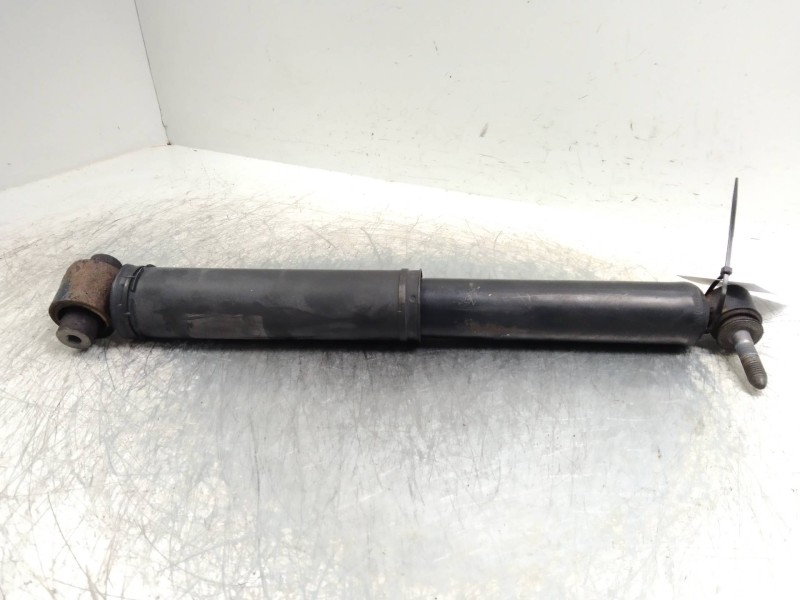 Recambio de amortiguador trasero para renault megane iii berlina 5 p expression referencia OEM IAM   