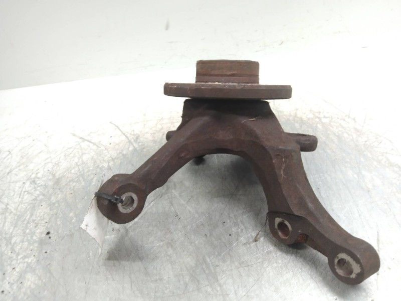 Recambio de mangueta delantera izquierda para renault 5 (b/c40) 1.1 referencia OEM IAM   