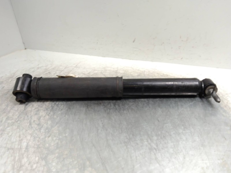 Recambio de amortiguador trasero para renault megane iii berlina 5 p dynamique referencia OEM IAM   