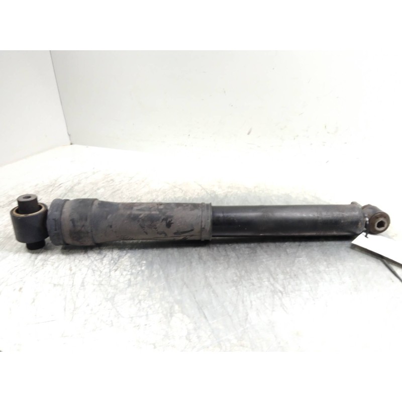 Recambio de amortiguador trasero para renault megane iii sport tourer 1.5 dci diesel fap referencia OEM IAM   