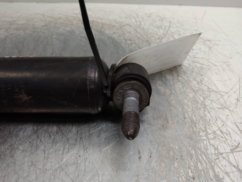 Recambio de amortiguador trasero para renault megane iii coupe renault sport referencia OEM IAM   