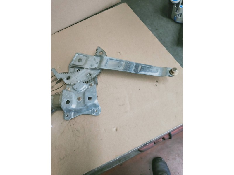 Recambio de elevalunas trasero izquierdo para mazda 323 berlina f/s (bj) 1.9 f sportive referencia OEM IAM 3650161866  5P