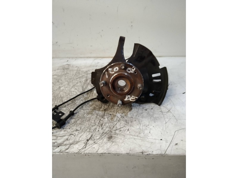 Recambio de mangueta delantera derecha para hyundai i20 classic referencia OEM IAM   