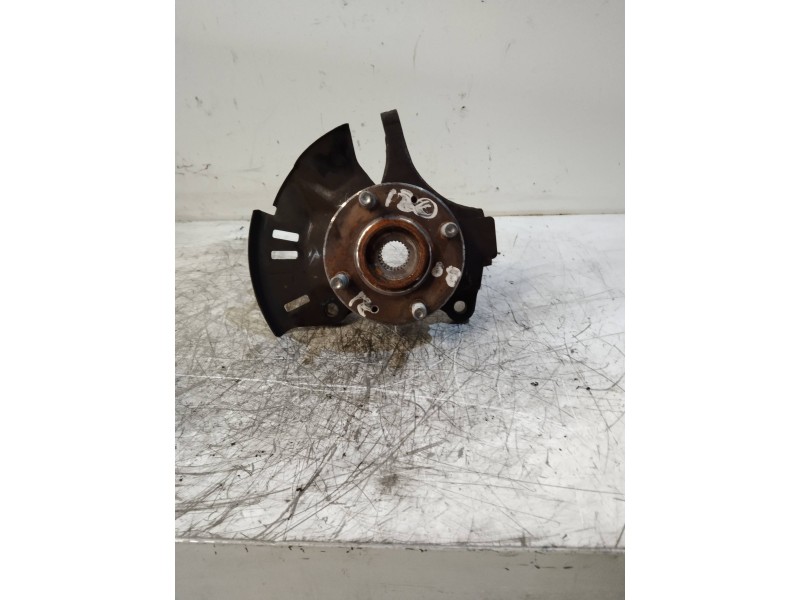 Recambio de mangueta delantera izquierda para hyundai i20 classic referencia OEM IAM   