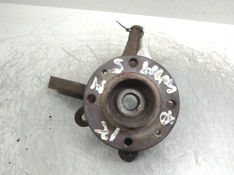 Recambio de mangueta delantera izquierda para renault 5 (b/c40) referencia OEM IAM    Recambio de mangueta delantera izquierda para renault 5 (b/c40) referencia OEM IAM