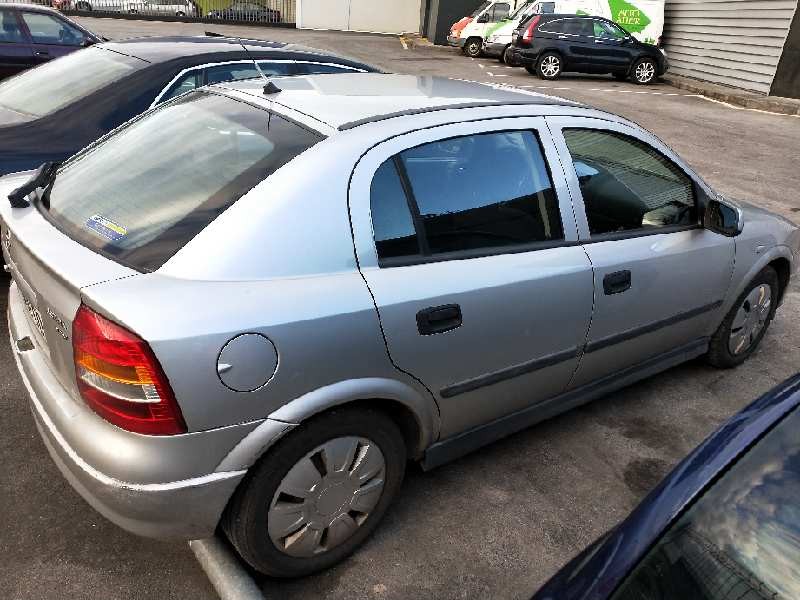 opel astra g berlina del año 1999