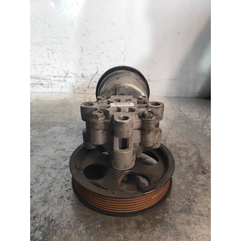 Recambio de bomba direccion para toyota corolla verso (r1) 2.2 d-4d luna referencia OEM IAM   