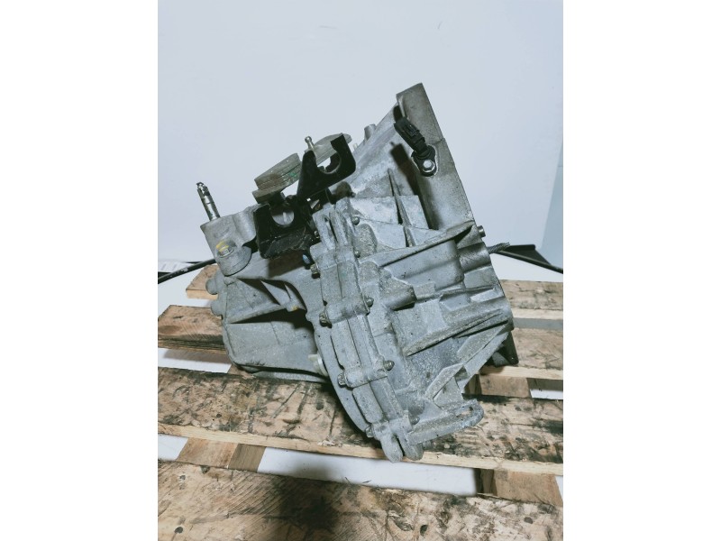 Recambio de caja cambios para nissan tiida (c11x/sc11x) acenta referencia OEM IAM TL4A118 S004368 