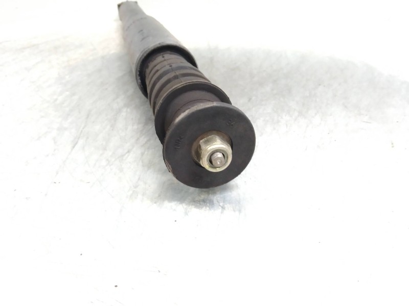 Recambio de amortiguador trasero para renault modus 1.5 dci diesel referencia OEM IAM   