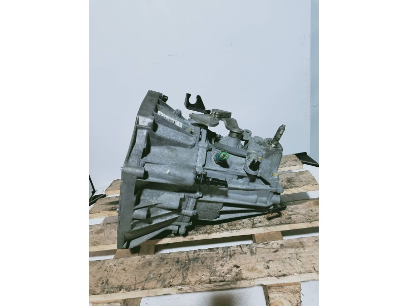 Recambio de caja cambios para nissan tiida (c11x/sc11x) acenta referencia OEM IAM TL4A118 S004368 