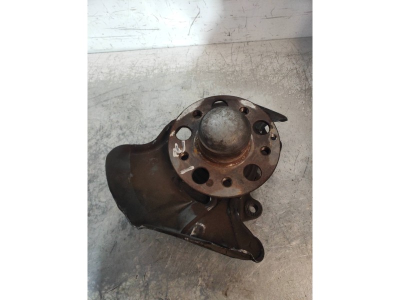 Recambio de mangueta delantera izquierda para mercedes clase c (w203) berlina 220 cdi (la) (203.008) referencia OEM IAM   