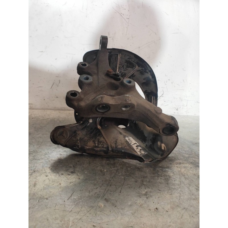 Recambio de mangueta delantera izquierda para mercedes clase c (w203) berlina 220 cdi (la) (203.008) referencia OEM IAM   