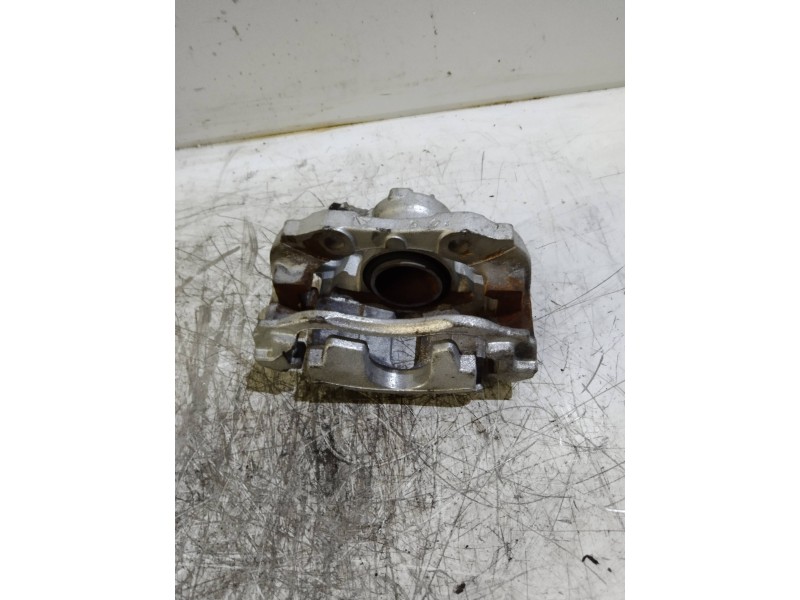 Recambio de pinza freno delantera izquierda para peugeot 2008 (--.2013) 1.2 16v vti referencia OEM IAM 0204Y01131  