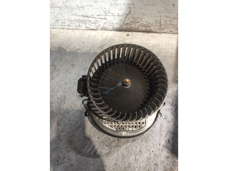 Recambio de motor calefaccion para bmw serie 3 lim. (f30) 320d referencia OEM IAM 927611201 T1016251Q 